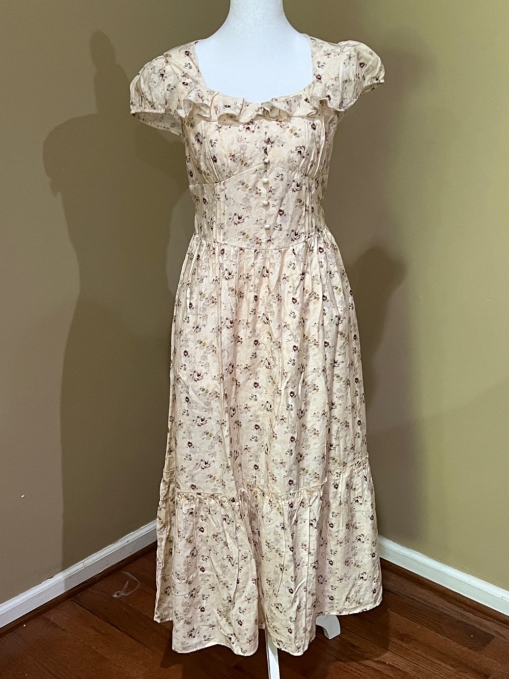 Simple Retro Light Floral Ruffle Midi Dress in Cream with Brown Flower Print